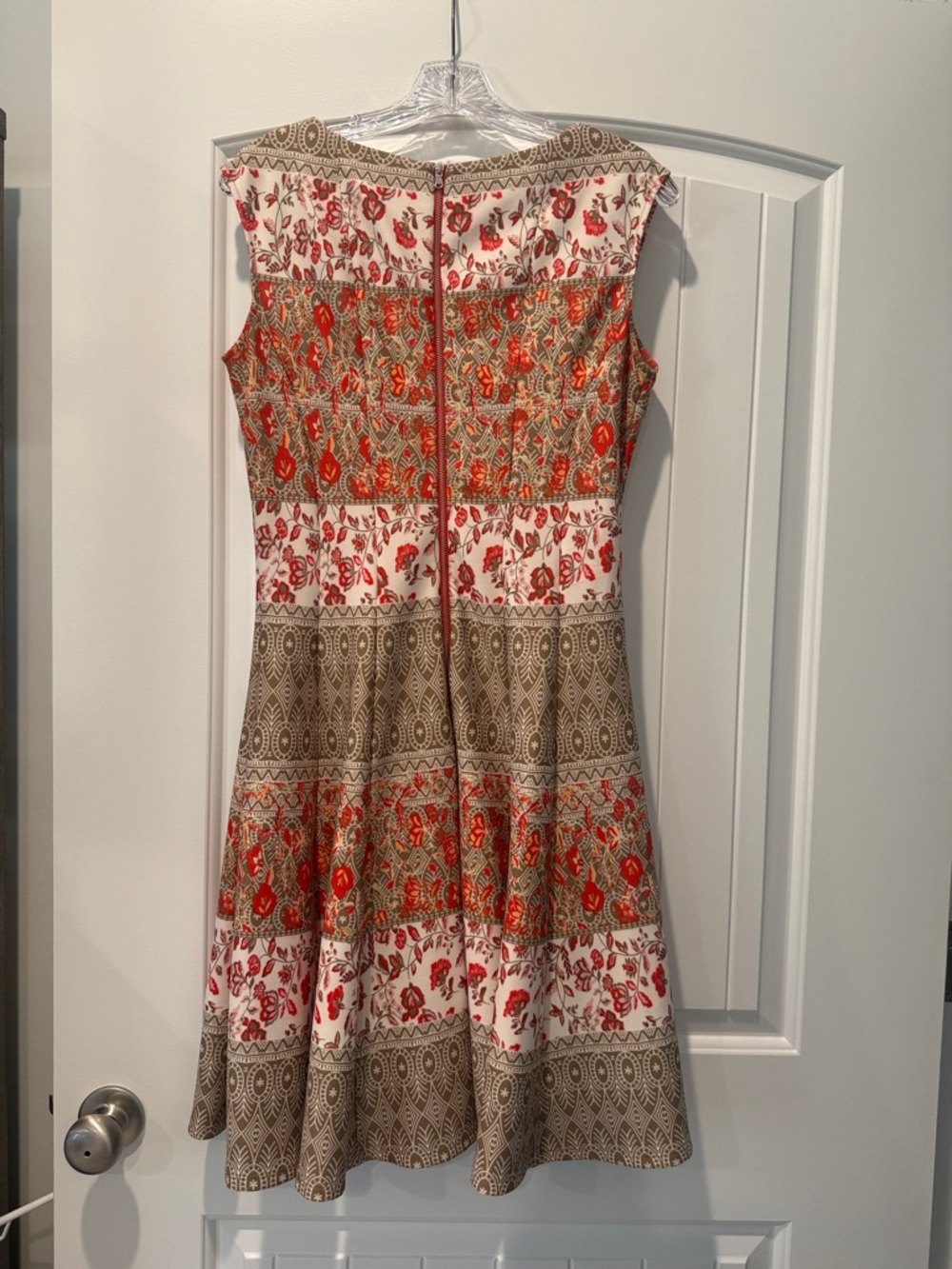 Julian Taylor Red and Beige Patterned Sleeveless Midi Dress - Picture 2 of 3